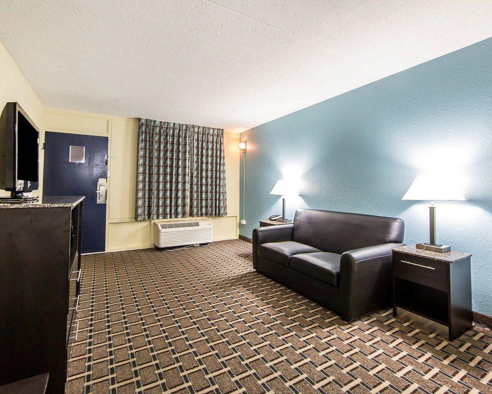Oyo Hotel Knoxville Tn Cedar Bluff I-40 المظهر الخارجي الصورة