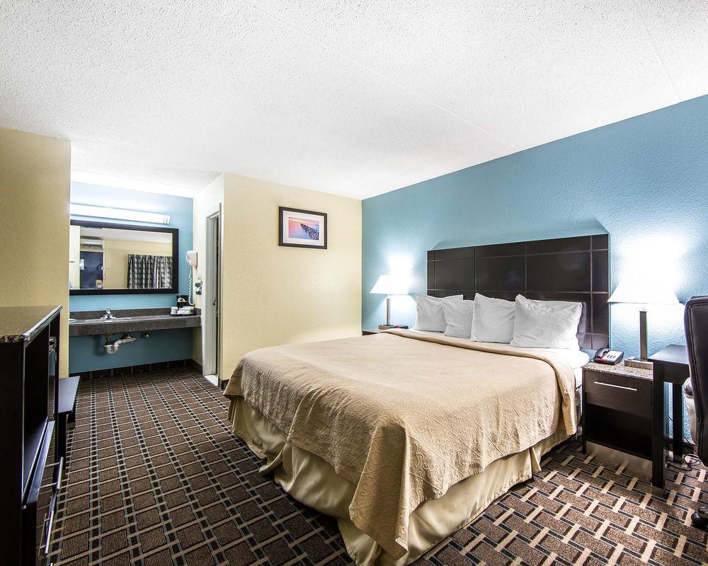 Oyo Hotel Knoxville Tn Cedar Bluff I-40 المظهر الخارجي الصورة