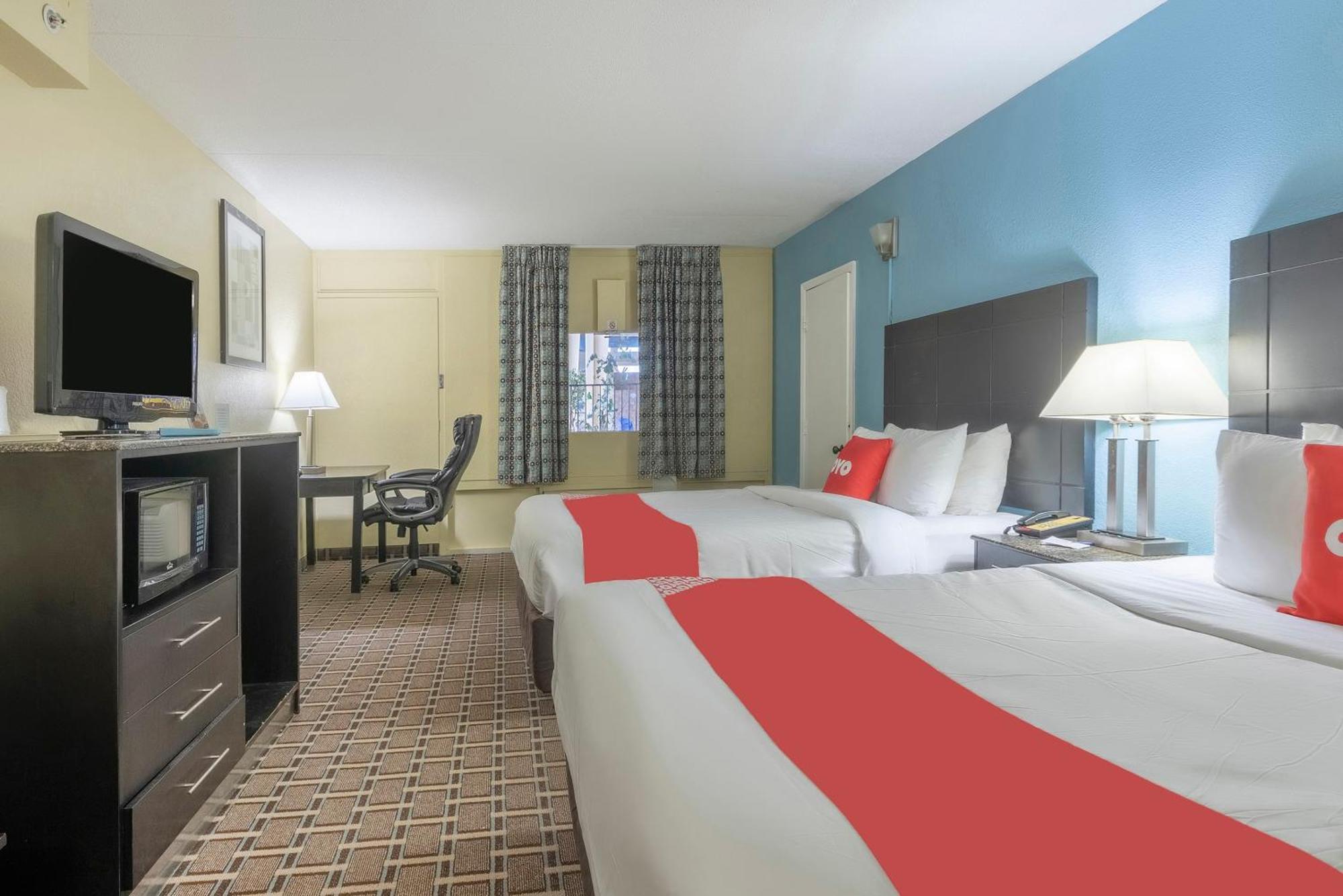 Oyo Hotel Knoxville Tn Cedar Bluff I-40 المظهر الخارجي الصورة