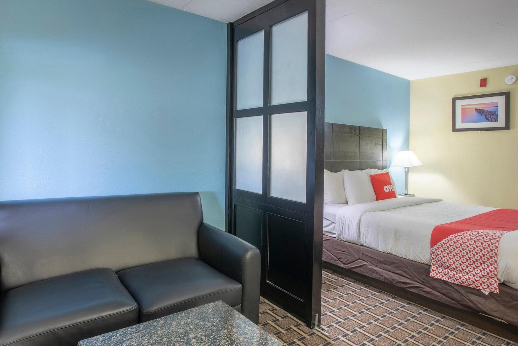 Oyo Hotel Knoxville Tn Cedar Bluff I-40 المظهر الخارجي الصورة