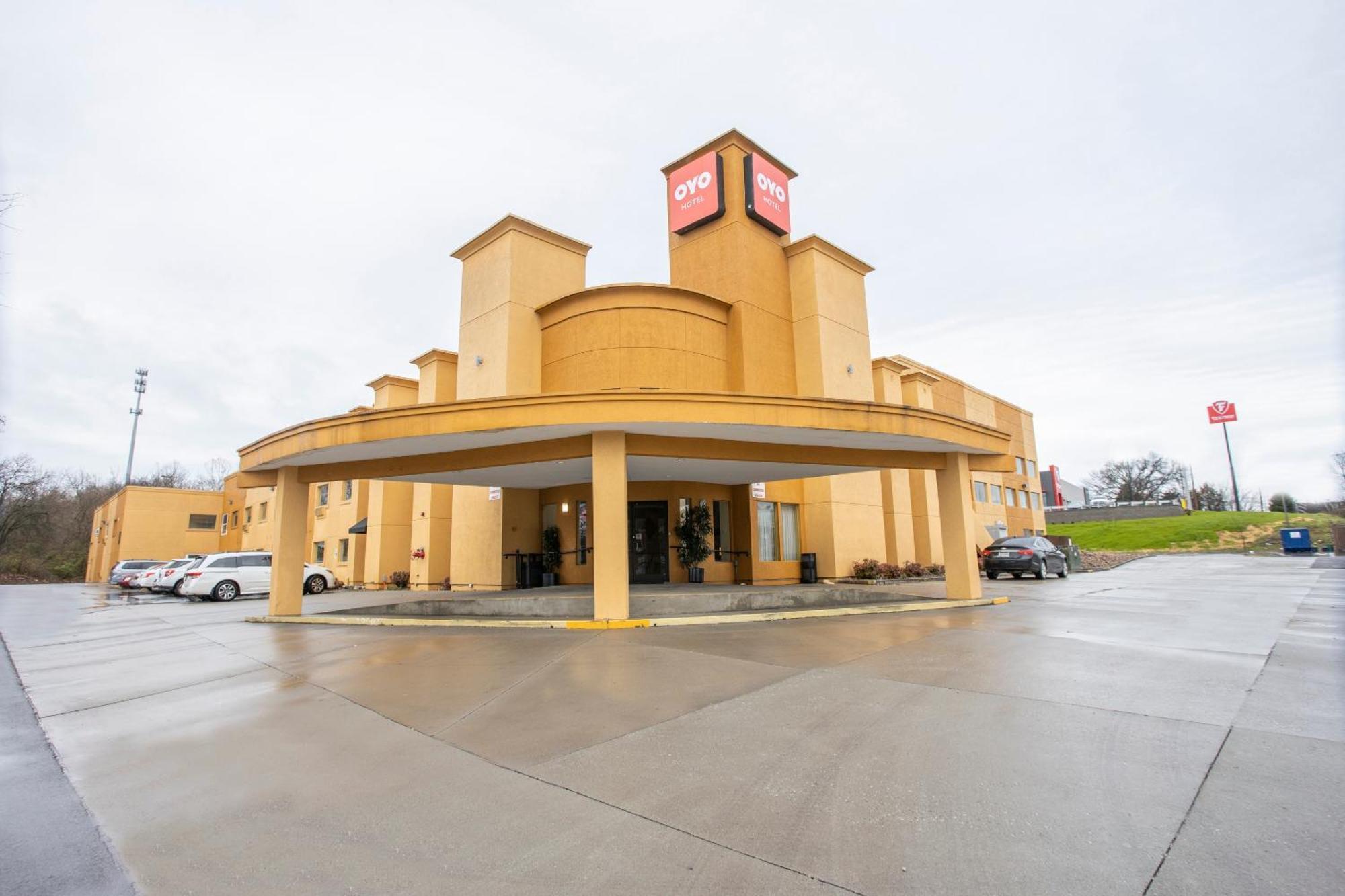 Oyo Hotel Knoxville Tn Cedar Bluff I-40 المظهر الخارجي الصورة