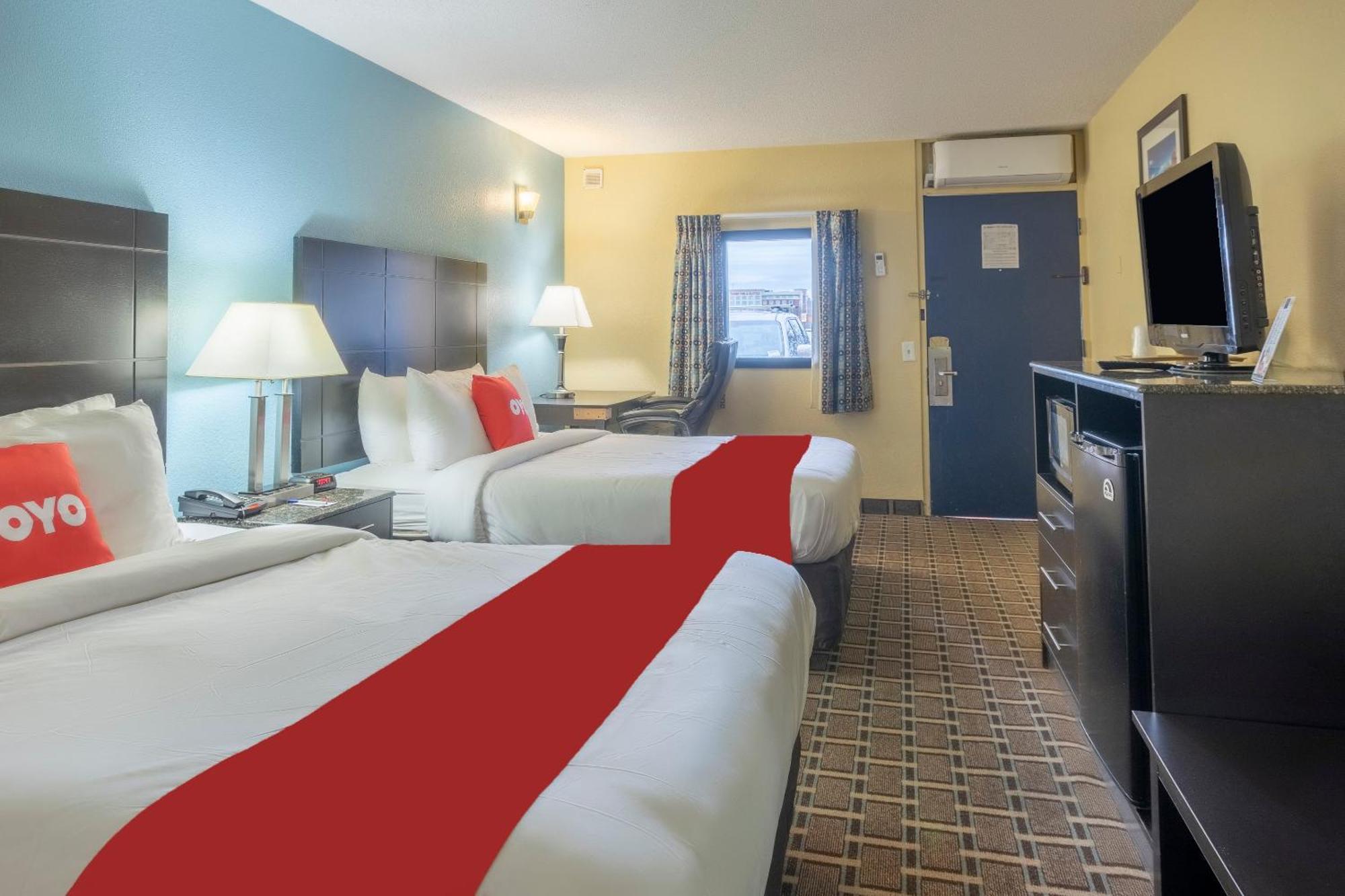 Oyo Hotel Knoxville Tn Cedar Bluff I-40 المظهر الخارجي الصورة
